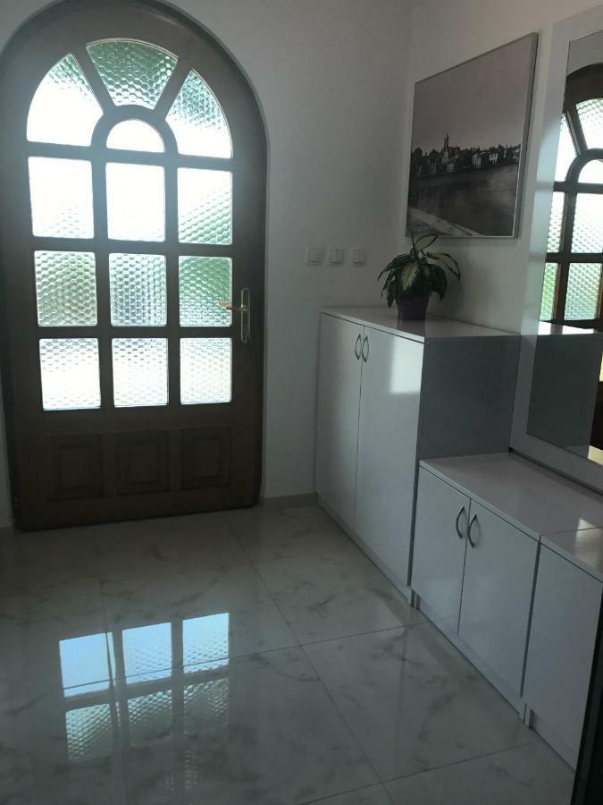 Vila Rojana โวดีเซ ภายนอก รูปภาพ